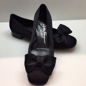 Size 5.5 Ferragamo black bow slip on shoes